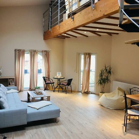 Ferienwohnung Am Nuerburgring/Wintersport Arft Acht Екстер'єр фото