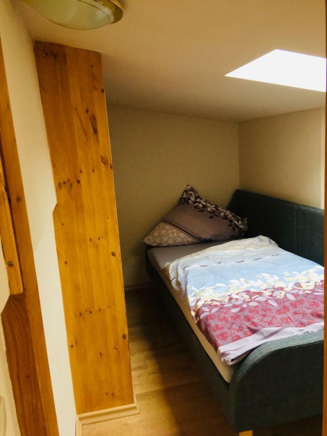 Ferienwohnung Am Nuerburgring/Wintersport Arft Acht Екстер'єр фото