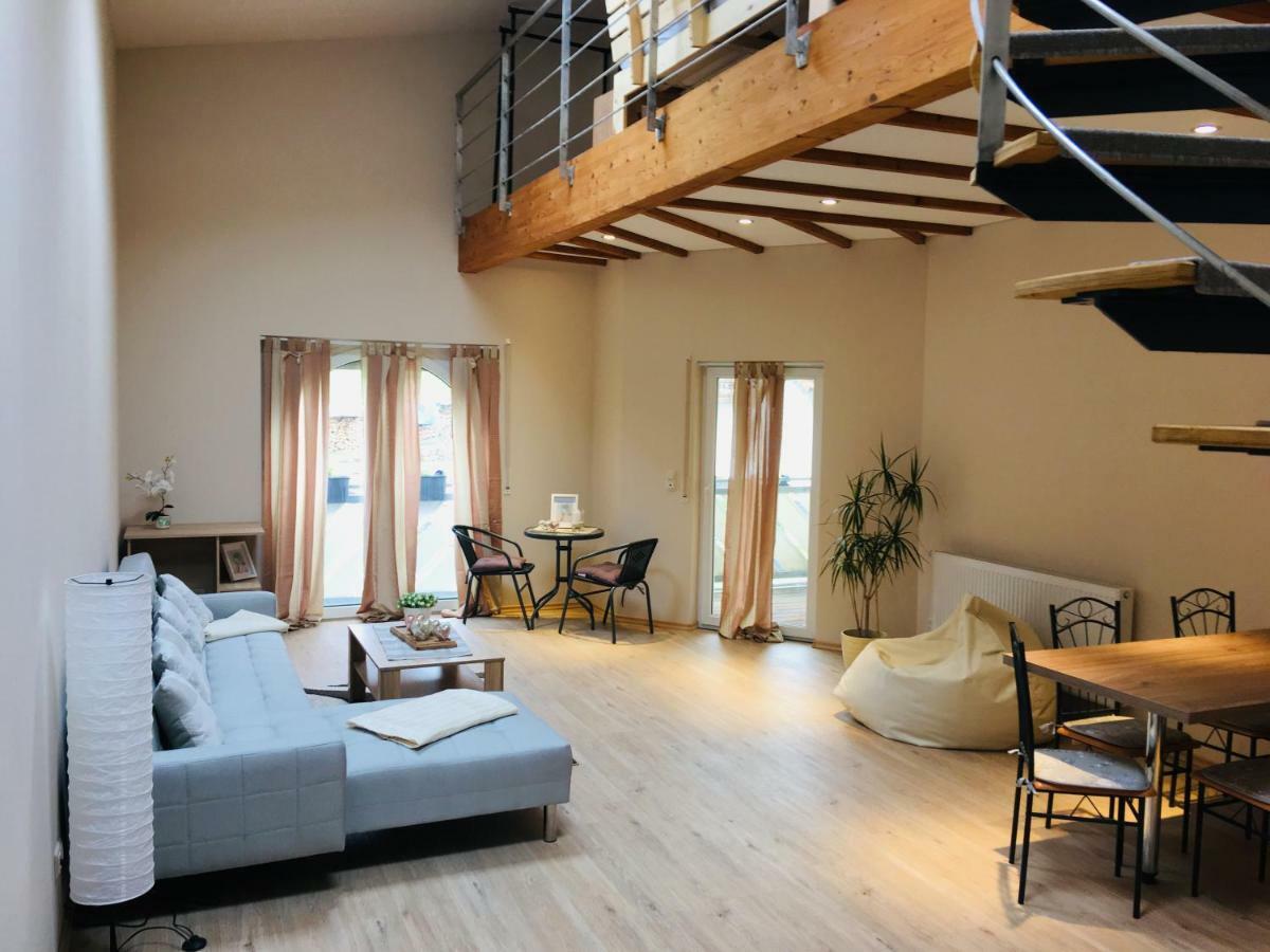 Ferienwohnung Am Nuerburgring/Wintersport Arft Acht Екстер'єр фото