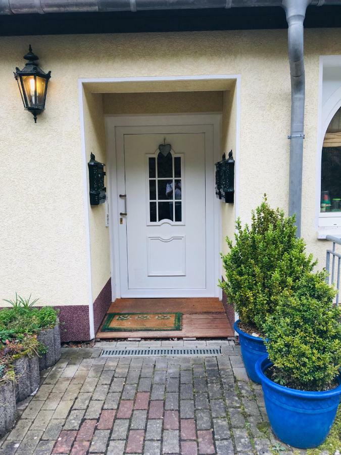 Ferienwohnung Am Nuerburgring/Wintersport Arft Acht Екстер'єр фото