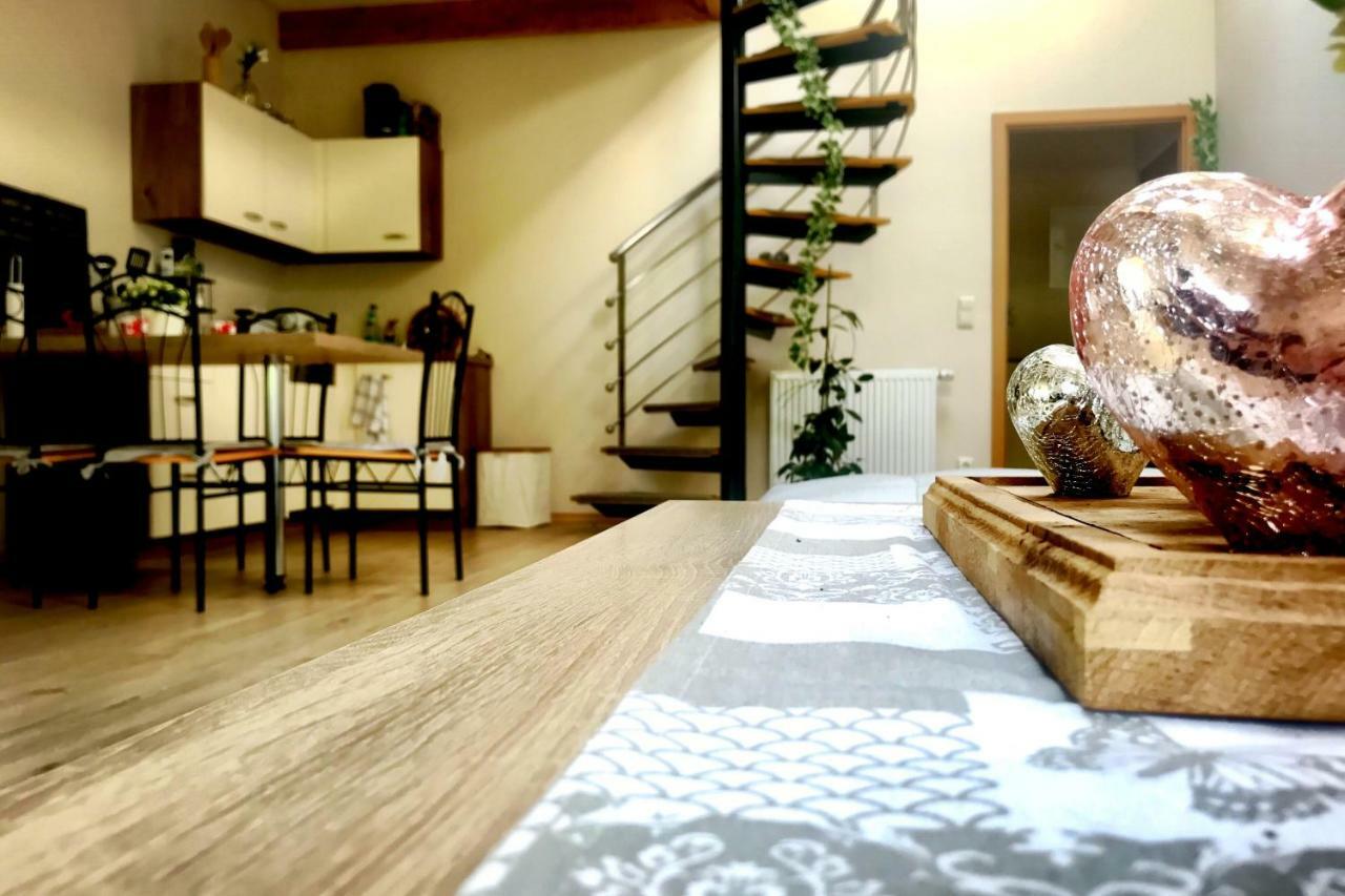 Ferienwohnung Am Nuerburgring/Wintersport Arft Acht Екстер'єр фото